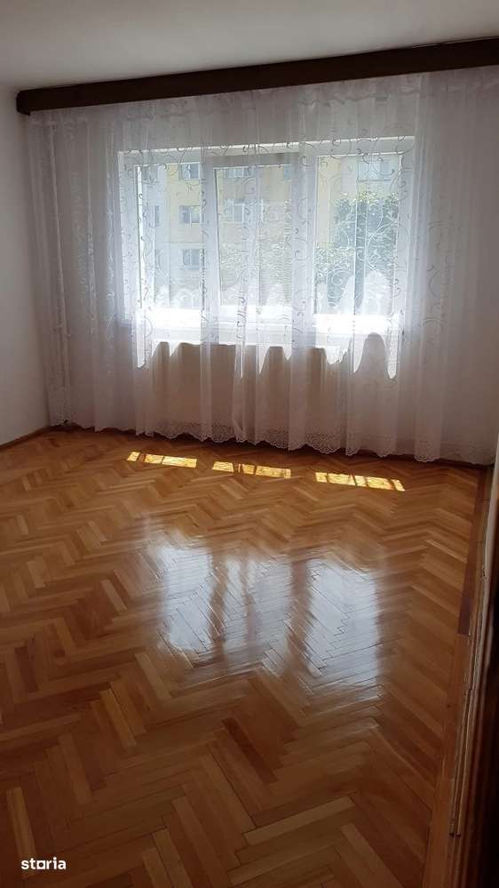 Rovine, etaj 2/4, preț 115 000 euro negociabil-2