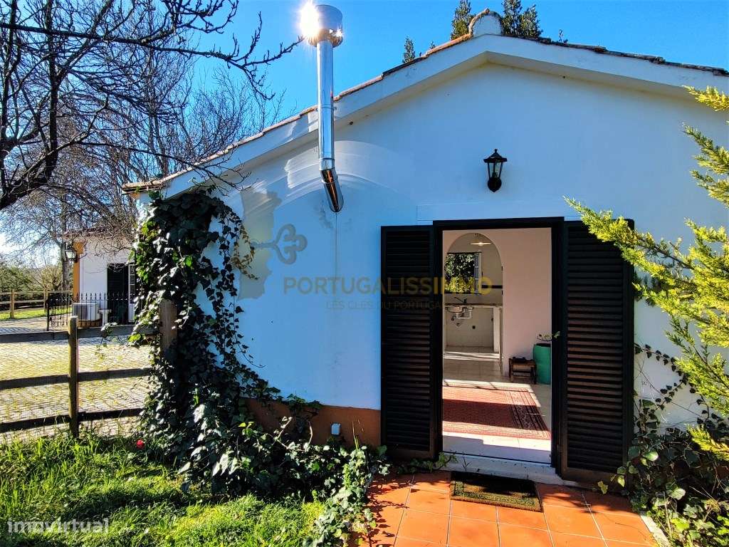 Vende-se: Elegante moradia térrea com anexo e piscina aquecida - Cu...-50