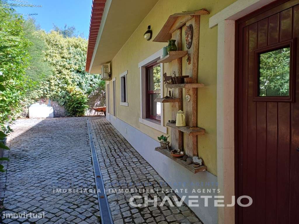 Moradia T2 com Anexos e Piscina num Cenário Paradisíaco perto de Fe...-36