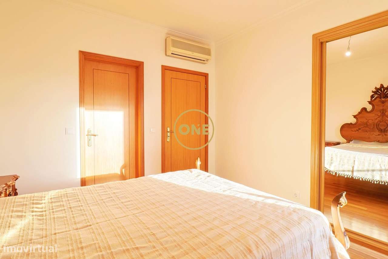 Excelente Apartamento T3 + 1 Escritório no Centro da Trofa!-23