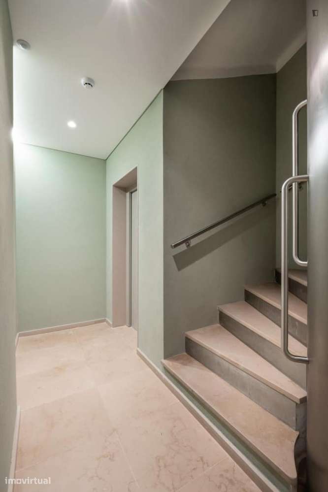 Apartamento com 1 quartos - localizado em Santo Ildefonso Porto - Grande imagem: 3/7