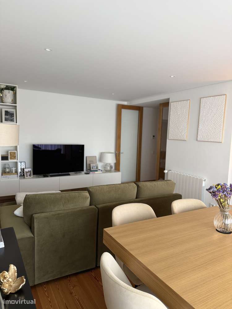 T2 Moderno com Varanda na Prelada - Grande imagem: 2/31