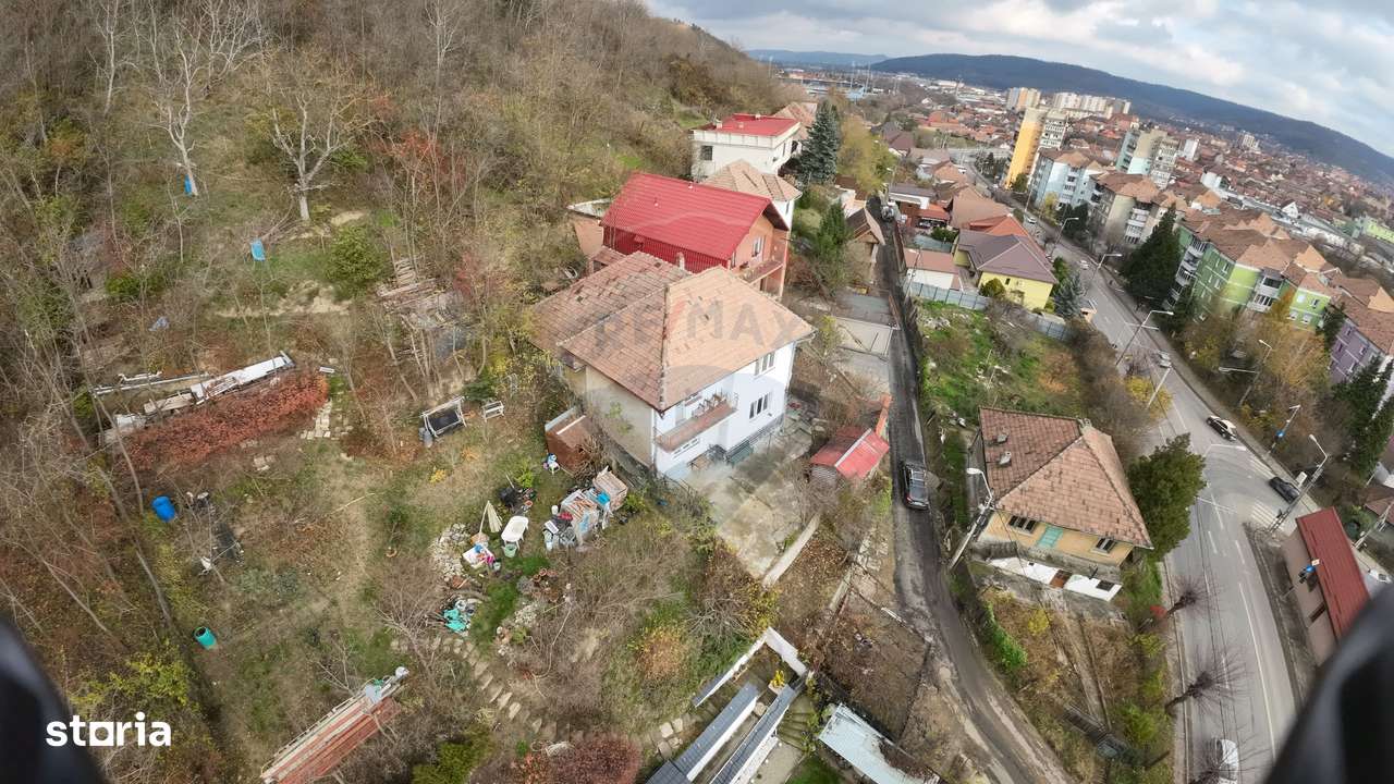 Casă / Vilă cu 5 camere de vânzare în zona Exterior Sud-11