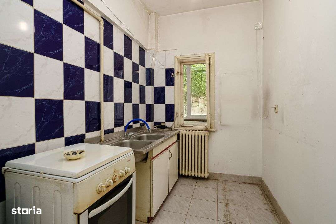 Stefan cel Mare, Grozovici, garsoniera spatioasa cu logie si boxa - Imagine principală: 3/12