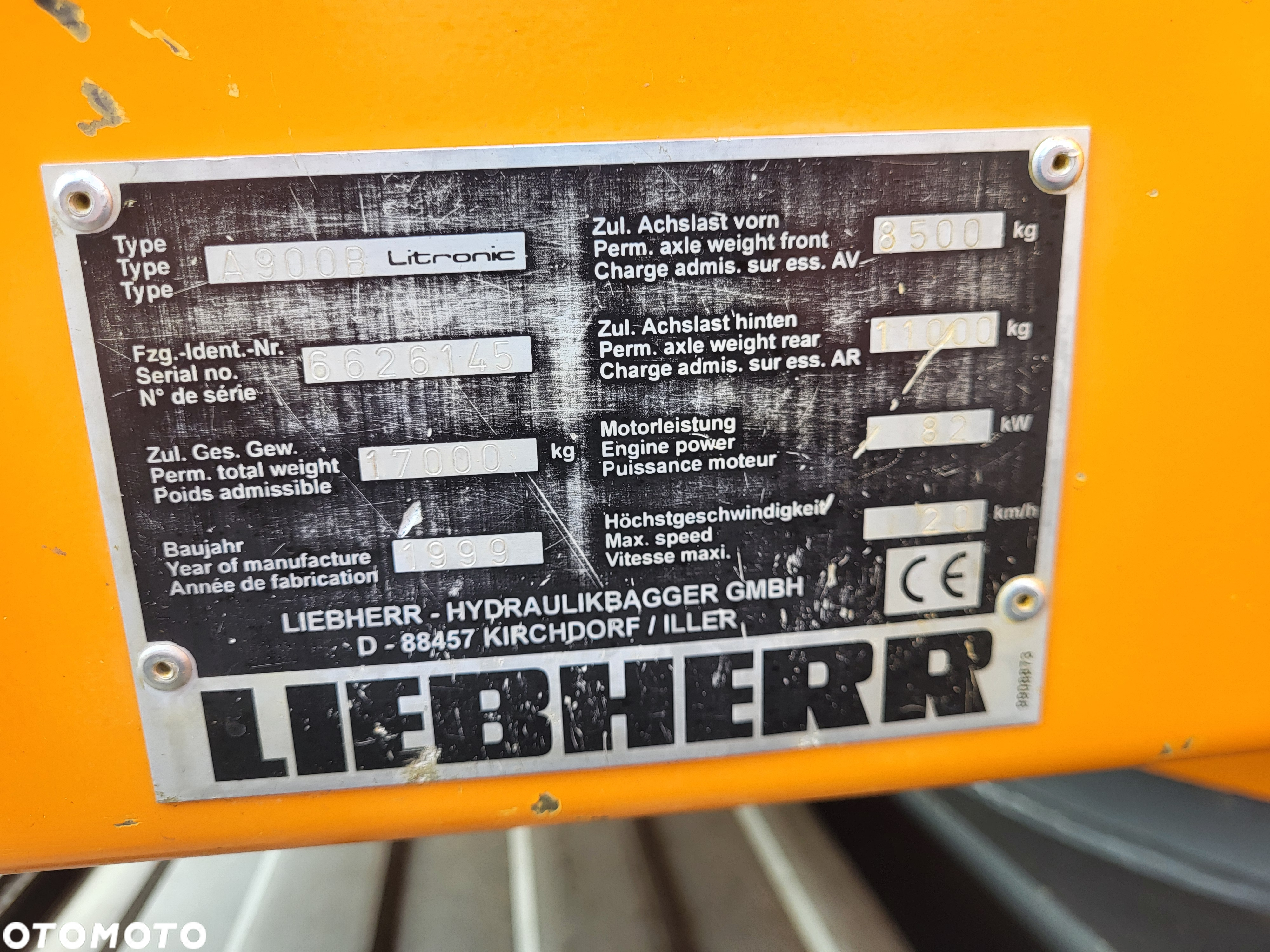 Liebherr 900 - 5
