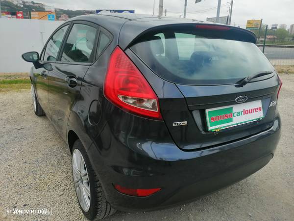 Ford Fiesta 1.4 TDCi Trend - 12