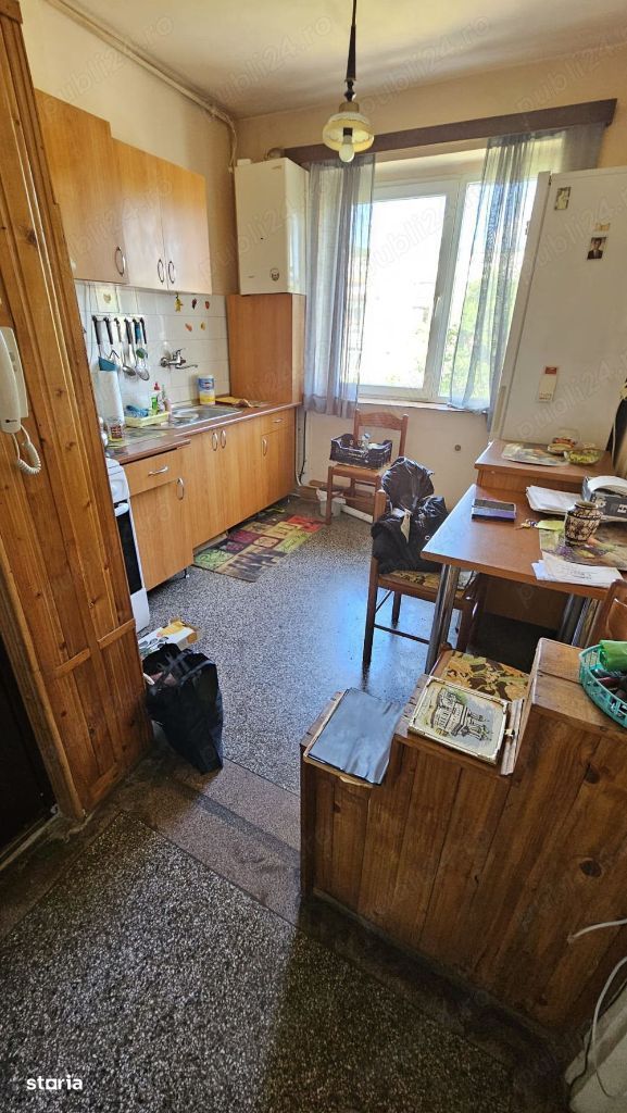 Descoperă acasă: apartament cu 2 camere în zona 1 Decembrie - Imagine principală: 3/3