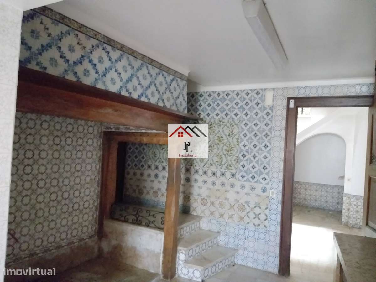 Moradia  T10 com Piscina e Logradouro (V823JB)-27