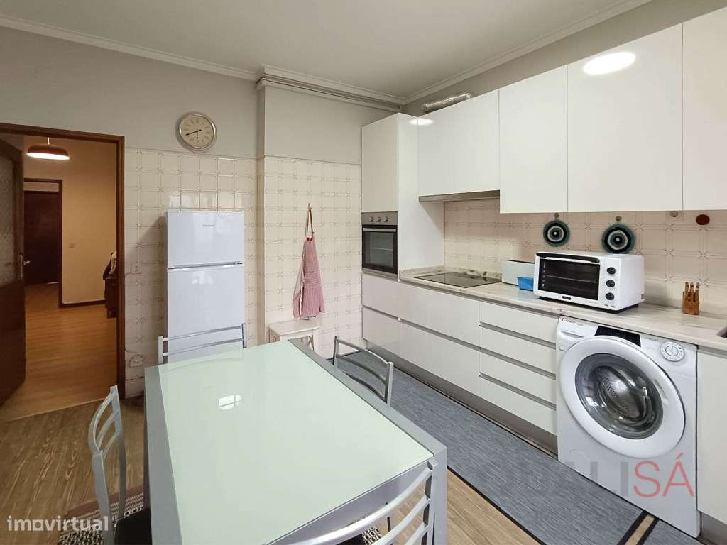Apartamento T3+1 equipado, mobilado e com varandas localizado em S.... - Grande imagem: 5/32