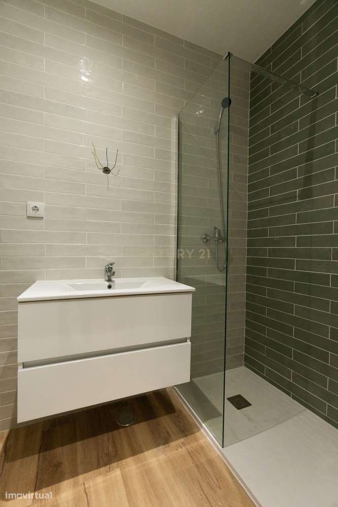 Prédio remodelado na Baixa de Setúbal – uma oportunidade única-15