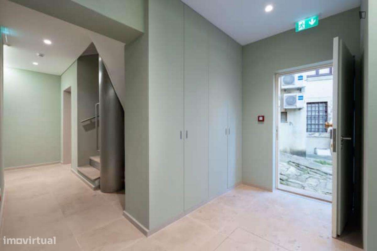 Apartamento com 1 quartos - localizado em Santo Ildefonso Porto - Grande imagem: 3/10