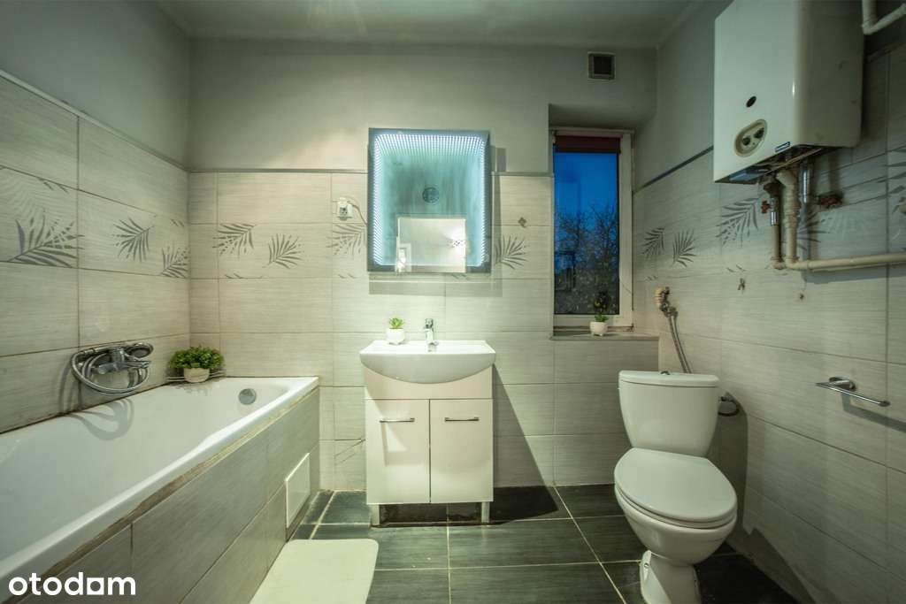 5 pokojowy dom na rodzinnym osiedlu!-8