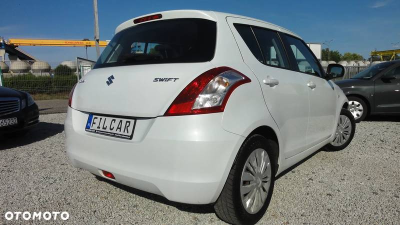 Suzuki Swift 1.2 Dualjet Club - 3