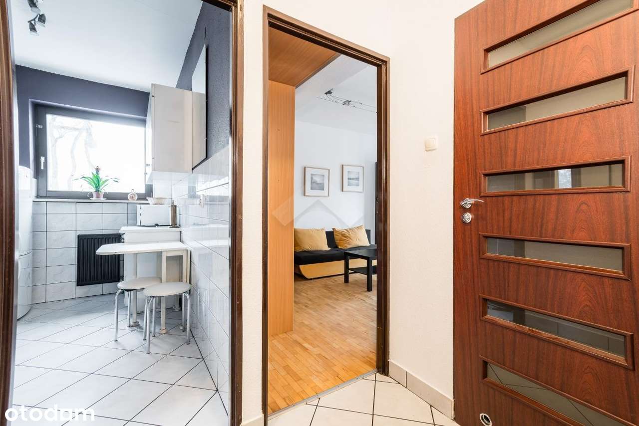 Przestronna kawalerka położona w świetnej lokalizacji-Bronowice-4