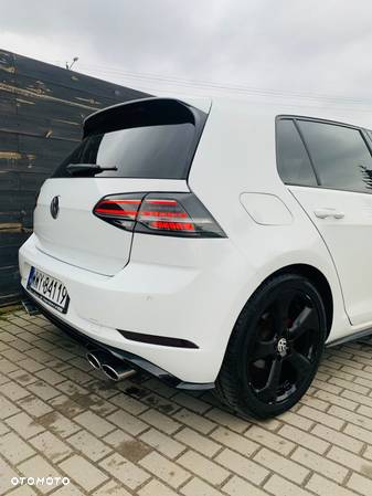 Volkswagen Golf - 14