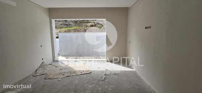 T1 Novo com terraço, varanda e garagem no centro do Marco de Canaveses-6