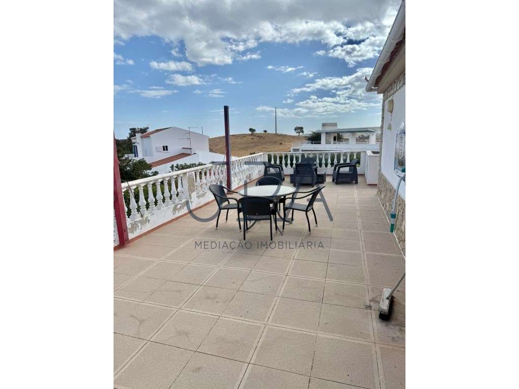 Moradia Isolada V4 +1 com Piscina e Garagem,Quinta do Sobral-21
