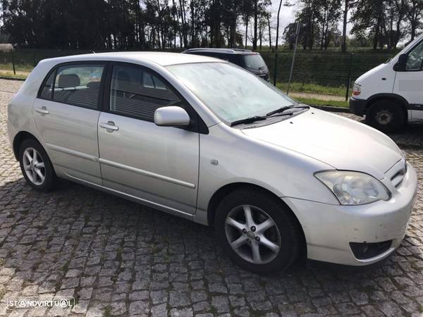 Toyota Corolla E12 1.4 D-4D 5P 2005  - Para Peças - 4