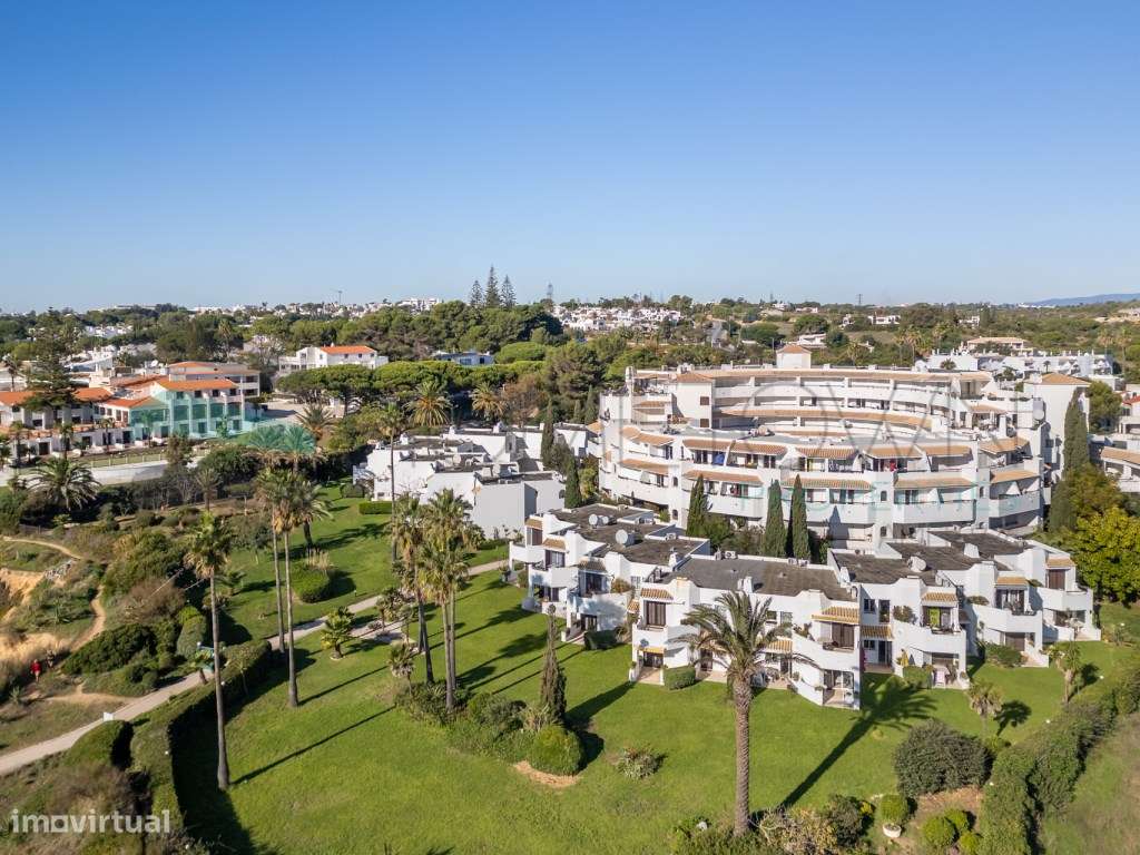 Apartamento Duplex com Terraço Panorâmico e Acesso Privado à Praia-...-34