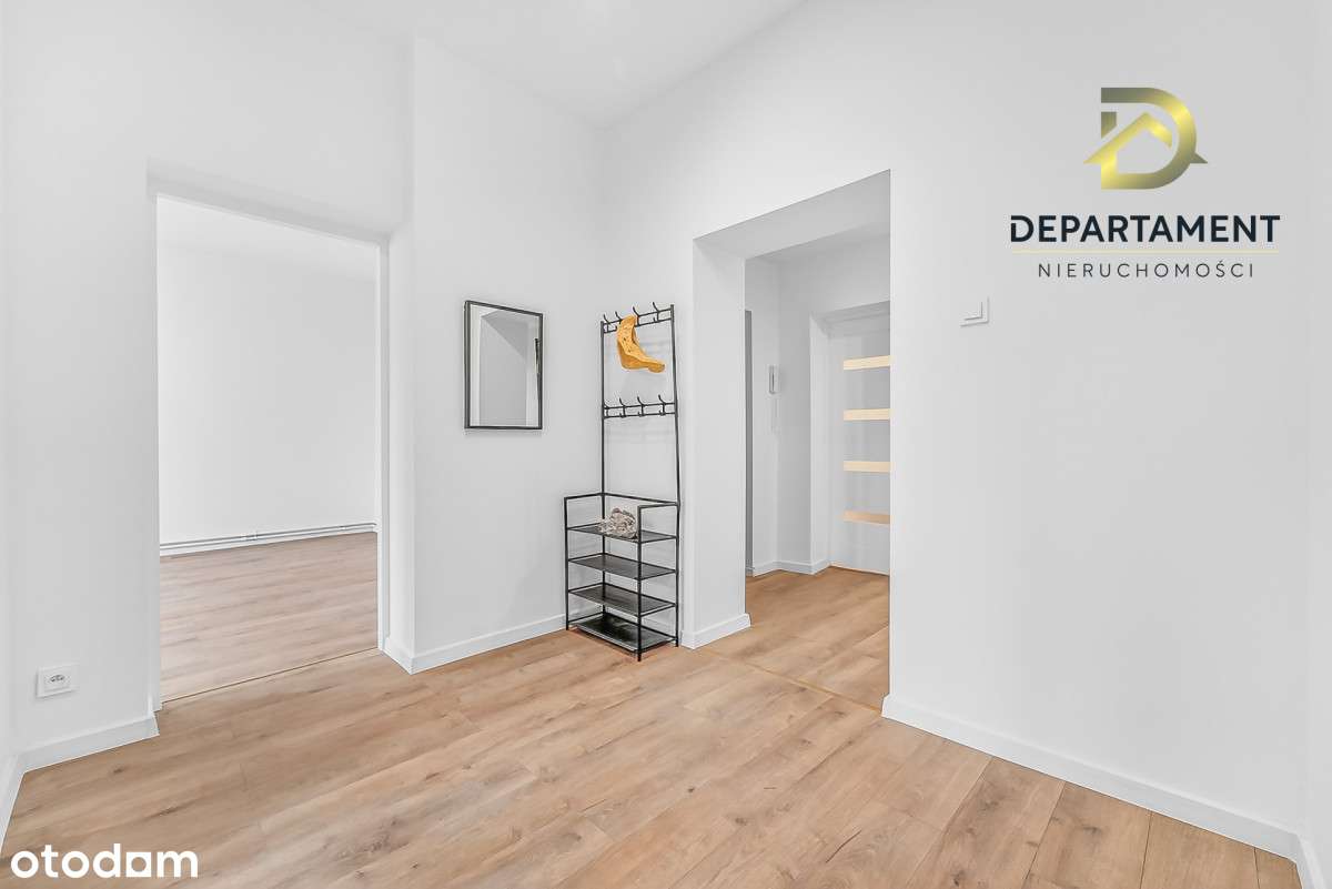 4 pokojowe mieszkanie Centrum z balkonem-8