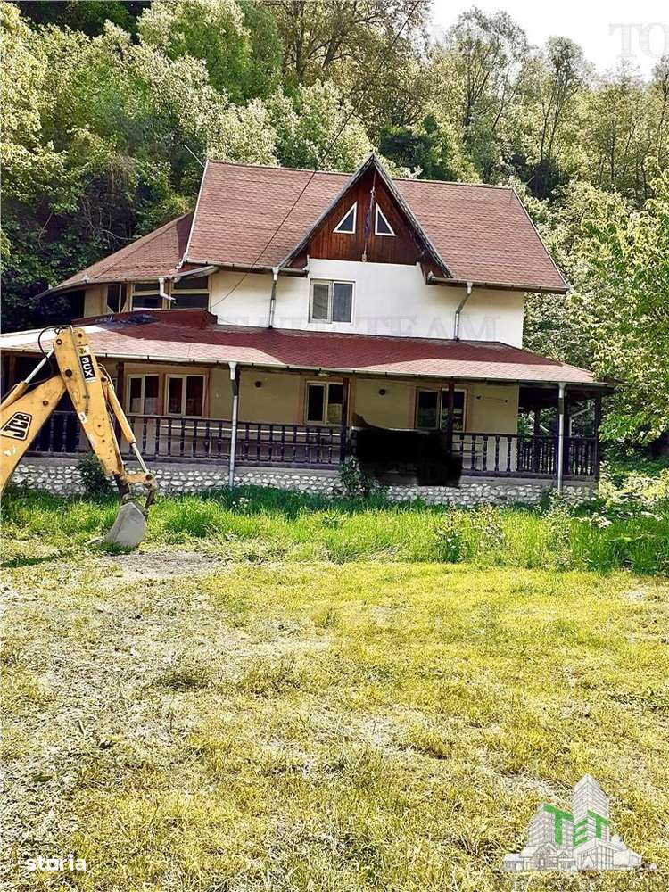 VIla 5 camere + casa rustica 4 camere, teren 5699 mp, ideal pentru inv - Imagine principală: 1/16