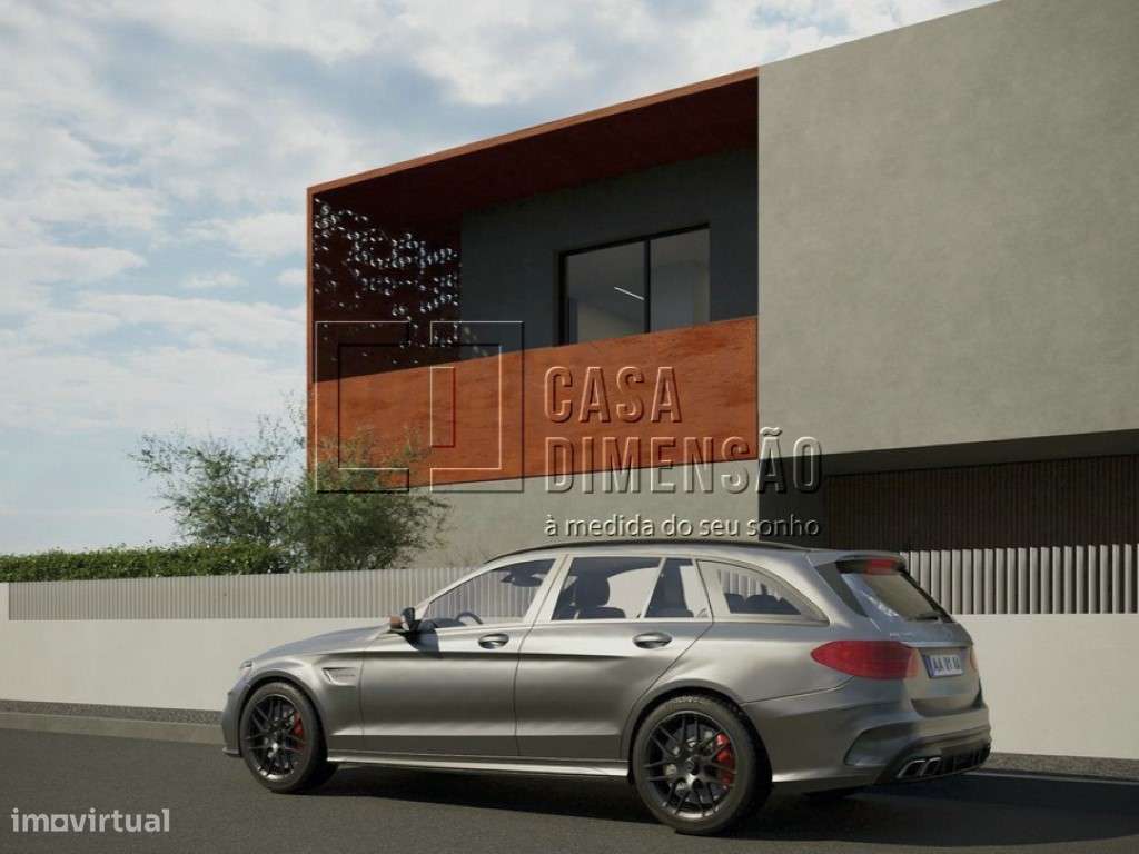 Moradia isolada de Arquitectura Contemporânea de tipologia T4 na zo... - Grande imagem: 4/27