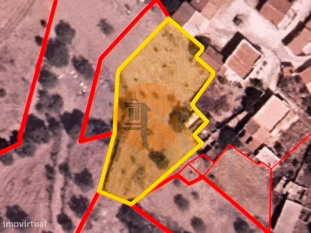 MORADIAS COM TERRENO DE 1.680 M2 - PARA RECONSTRUIR - NA ALDEIA DA ... - Grande imagem: 2/59