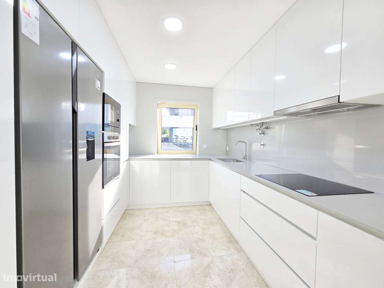 Moradia 5 quartos-24