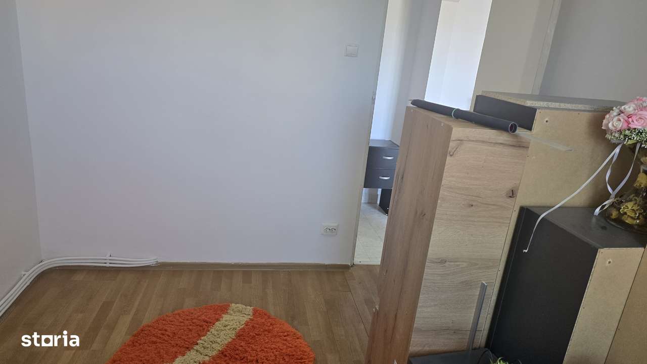 Vand apartament 3 camere in Deva, zona Scarisoara (Astoria), etaj 3, - Imagine principală: 5/16
