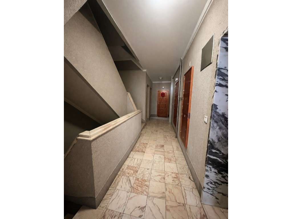 Apartamento T3 com Marquises-20