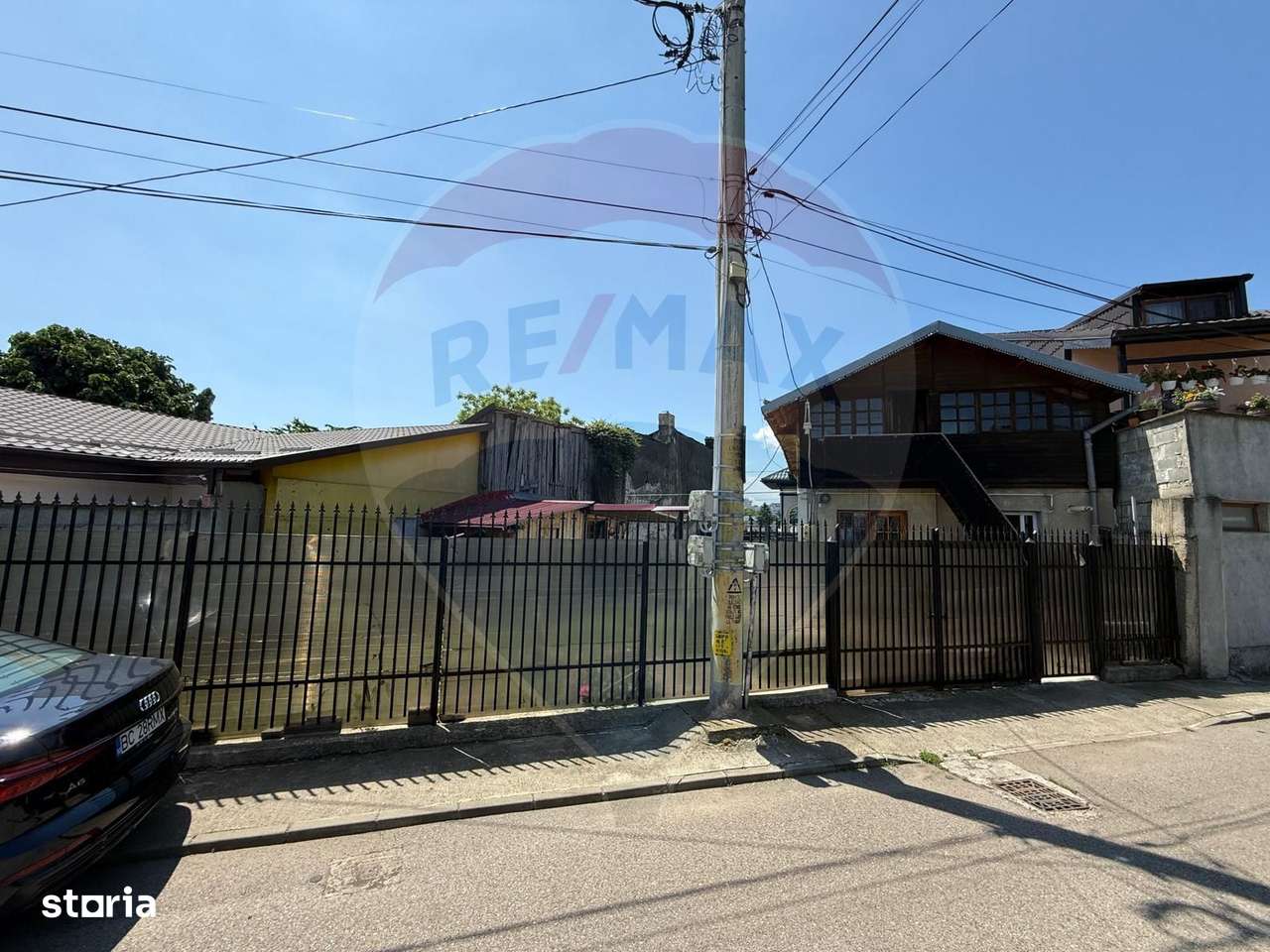 Casă de vânzare în Bacău – Cartier Bistrița Lac, benzinăria Socar - Imagine principală: 2/12