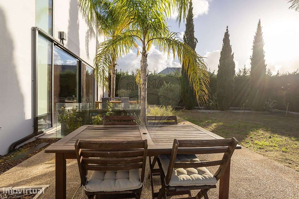 Moradia T4 para venda-5