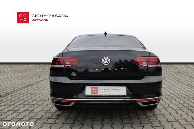 Volkswagen Passat 2.0 TSI Elegance DSG - 4