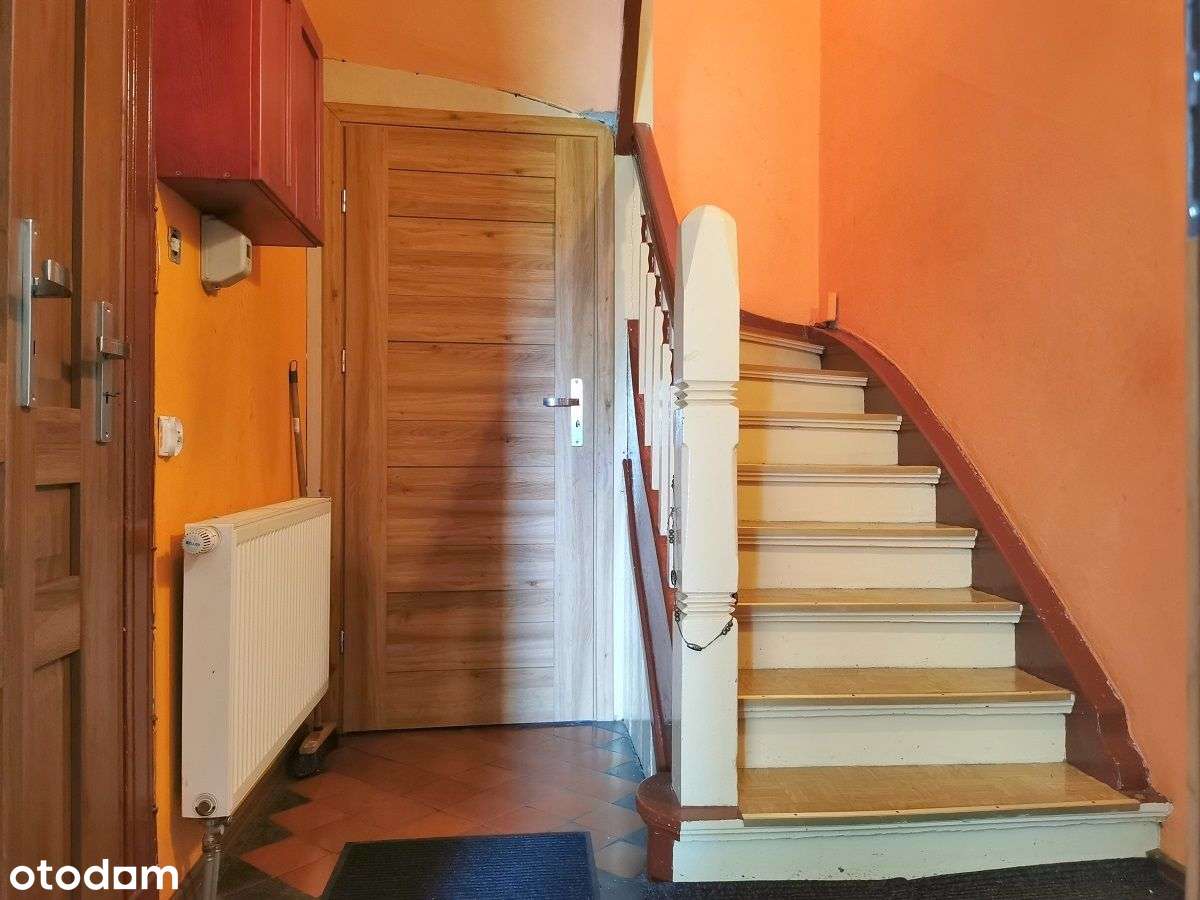 Klimatyczny dom z potencjałem i dużą działką-11