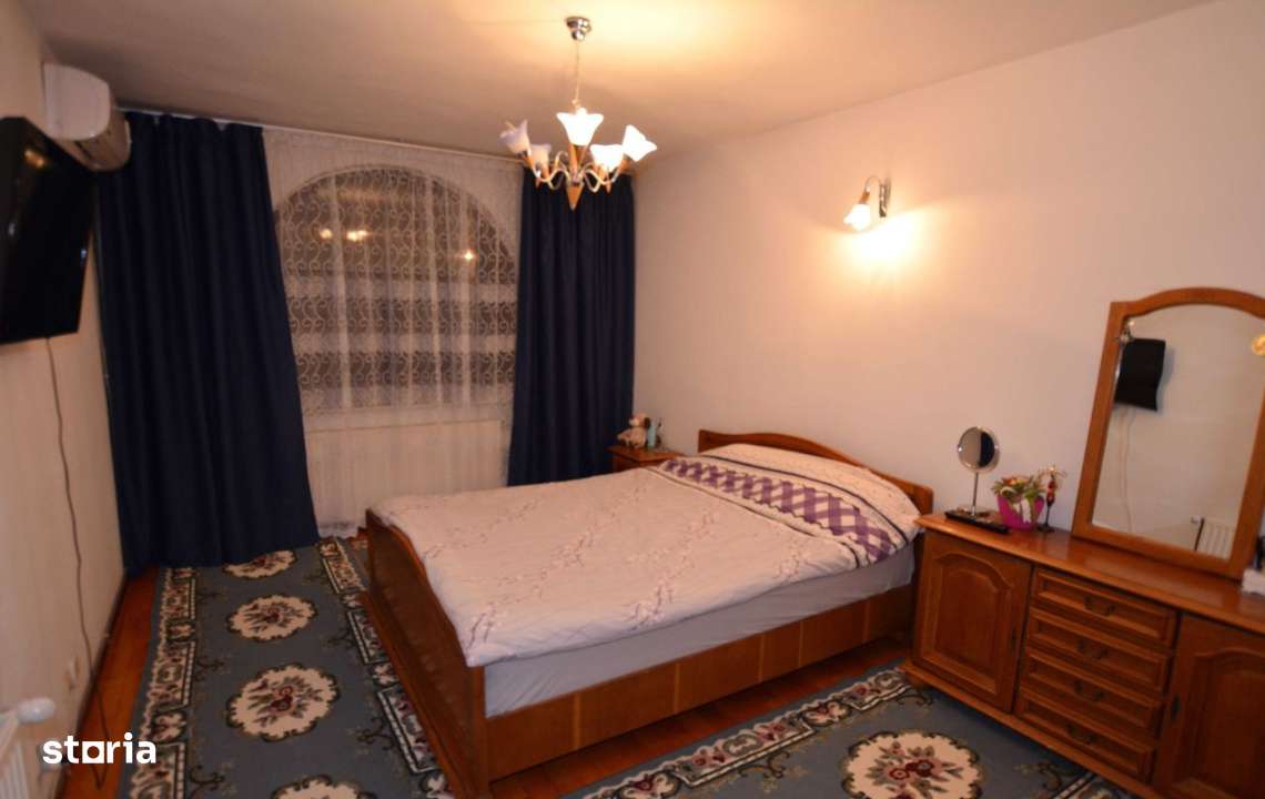 Vila Exclusivista cu Terasa si Curte Generoasa in Gavana, Pitesti - Imagine principală: 5/19