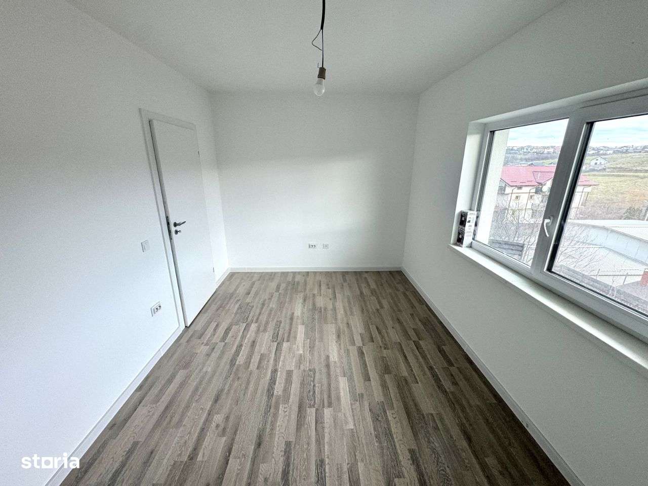 Pozitie buna!300mp teren!CANALIZARE!Incalz in pard!Casa Bucium-Hlincea - Imagine principală: 4/10