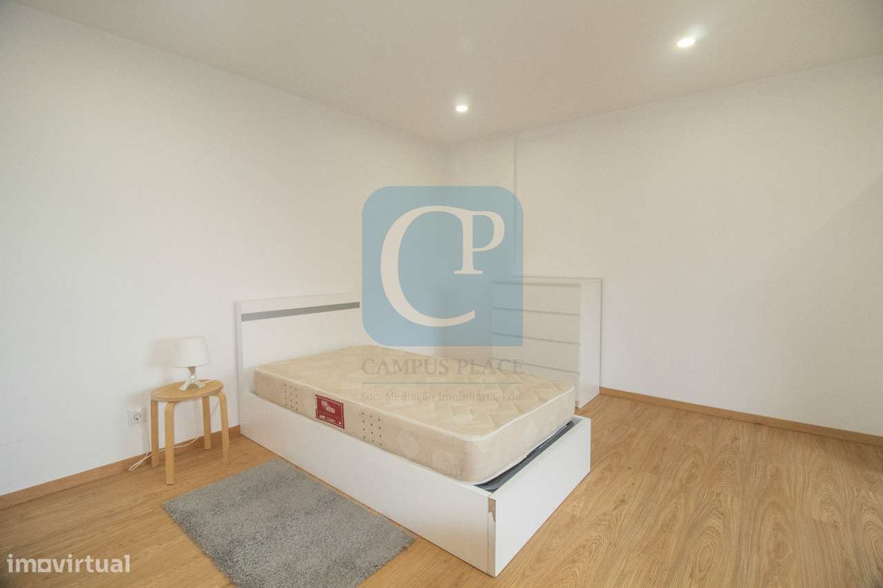 Apartamento T3 renovado com terraço, ao ISCAP e 900mts H.S.João-14