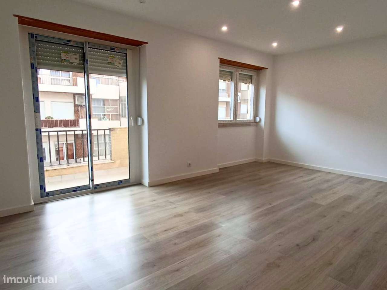 Apartamento T2, no Centro da Cidade - Grande imagem: 2/12