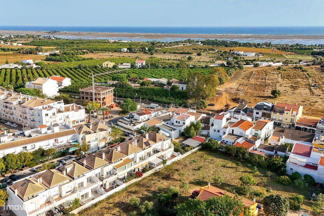 Moradia T3 com garagem e espaço exterior — Luz de Tavira, Tavira-23