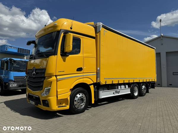 Mercedes-Benz Actros - 4