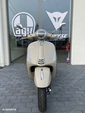 Vespa GTS - 3