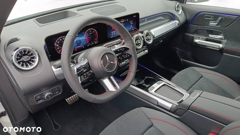 Mercedes-Benz GLB 220 d 4-Matic 8G-DCT - 5