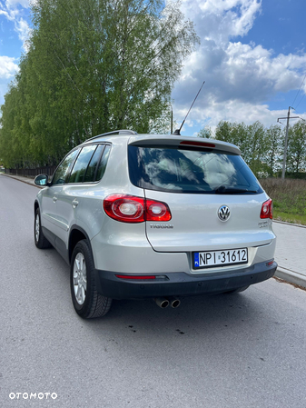 Volkswagen Tiguan - 8