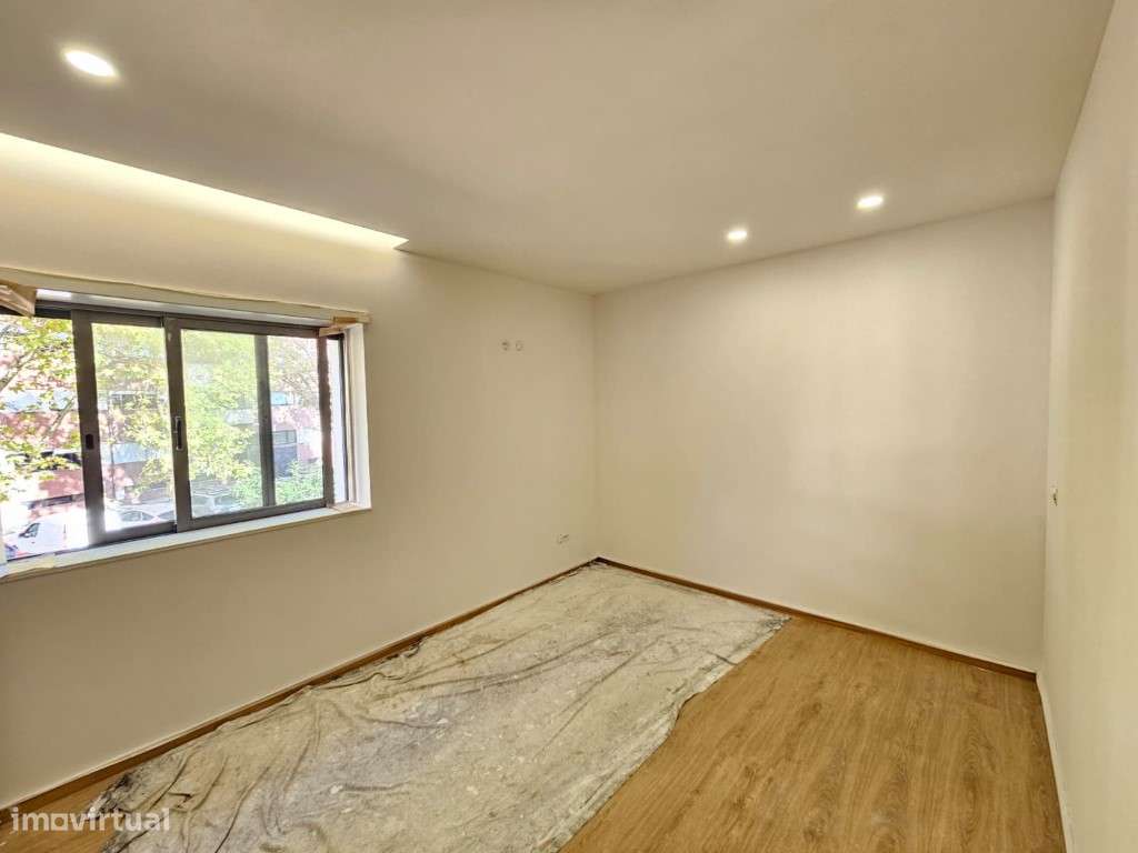 Apartamento T3 Totalmente Renovado - Centro de Braga-17