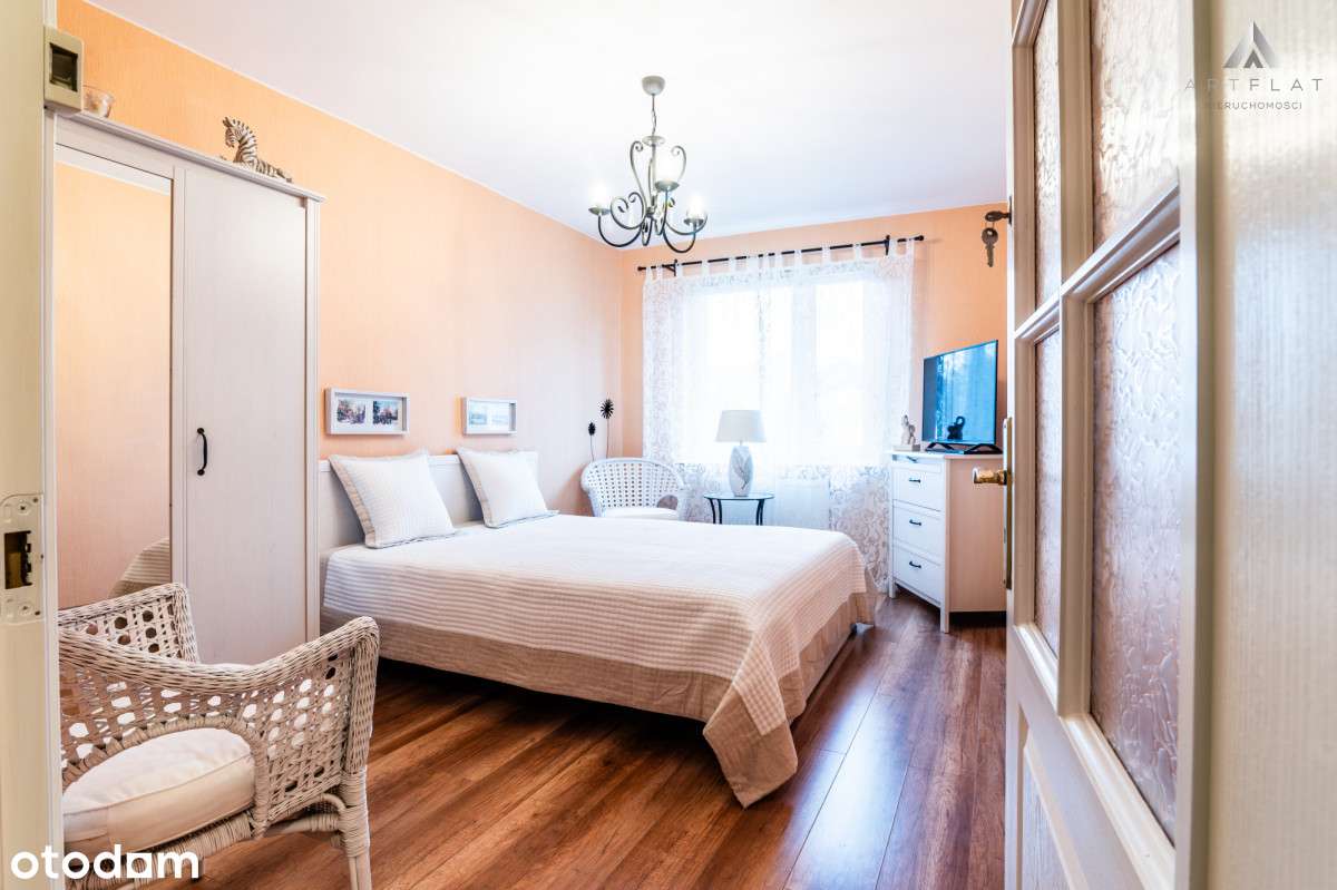 Nietuzinkowe dwupoziomowe mieszkanie w Helu!-0