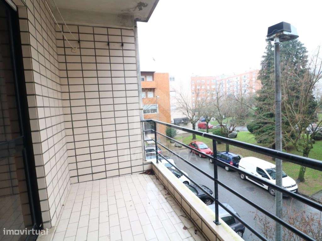 Venda de Apartamento T3 em Lomar-14