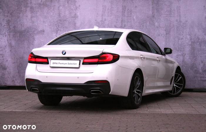 BMW Seria 5 520d xDrive mHEV M Sport sport - 5