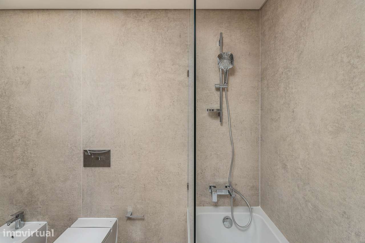 Moradia independente à venda na Rua Coronel Garcez de Lencastre, 404-40