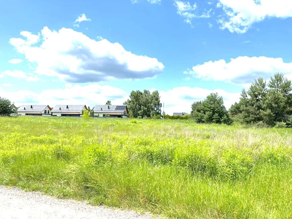 Działka budowlana 1001 mkw w spokojnej-zielonej okolicy. - Pełny obrazek: 2/3