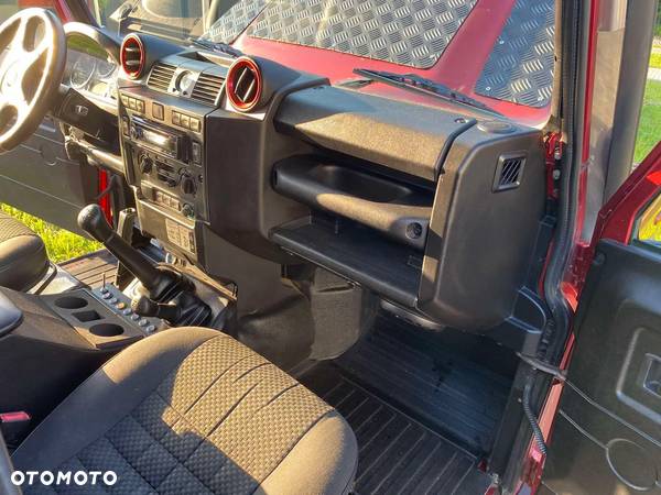 Land Rover Defender 130 2.4 TD4 HCPU S - 29